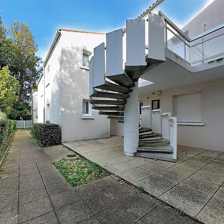 Les Hauts De Nauzan By Interhome Lejlighed