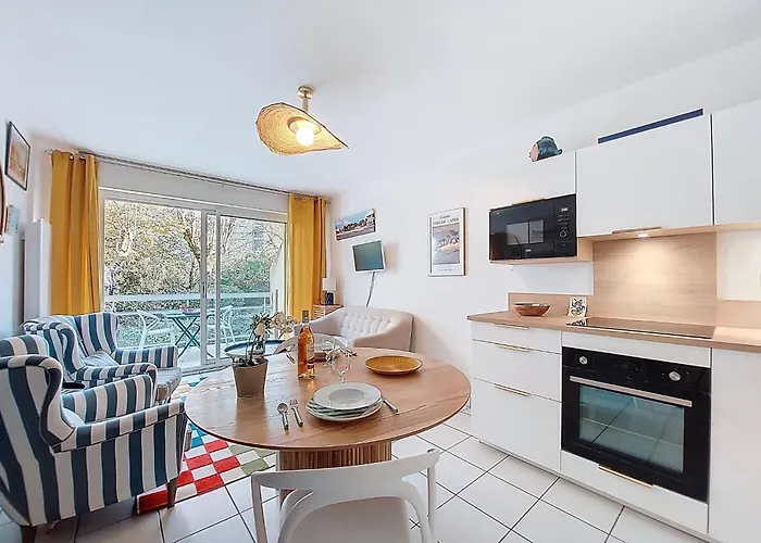 Διαμέρισμα Les Hauts De Nauzan By Interhome *