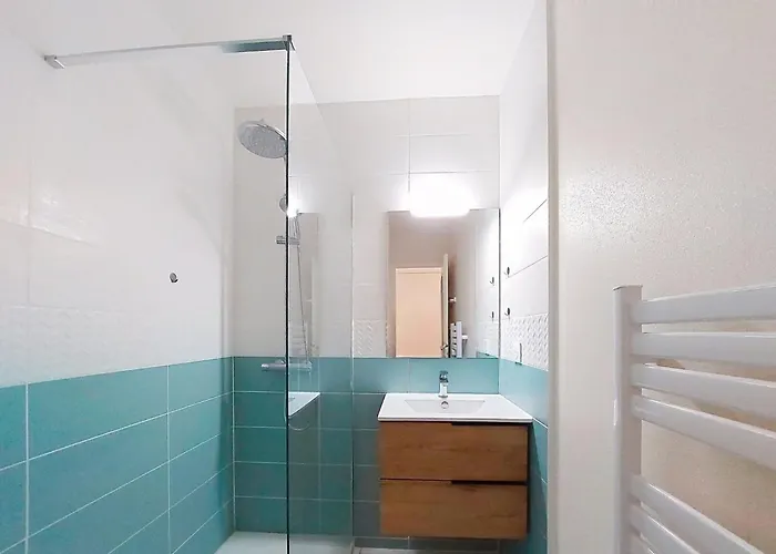 Apartment Les Hauts De Nauzan By Interhome Saint-Palais-sur-Mer